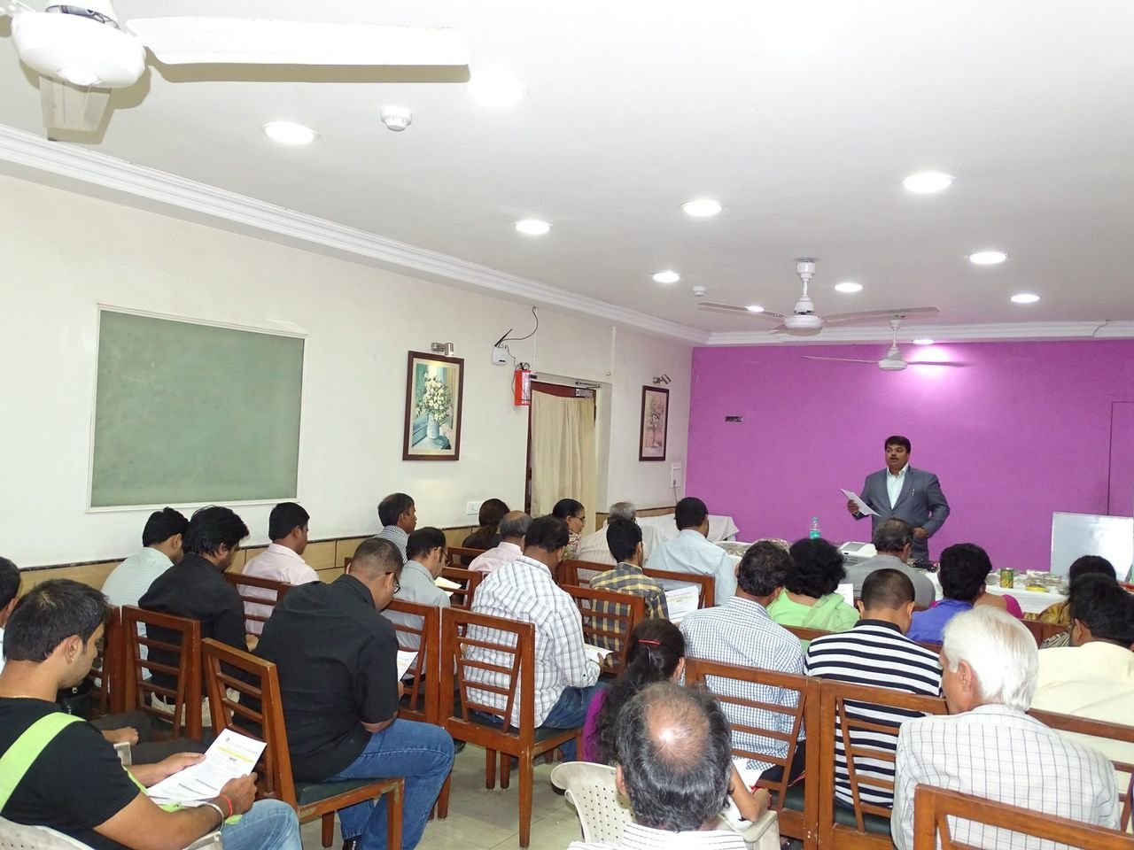 Live training session in progress at a Mahagro India seminar